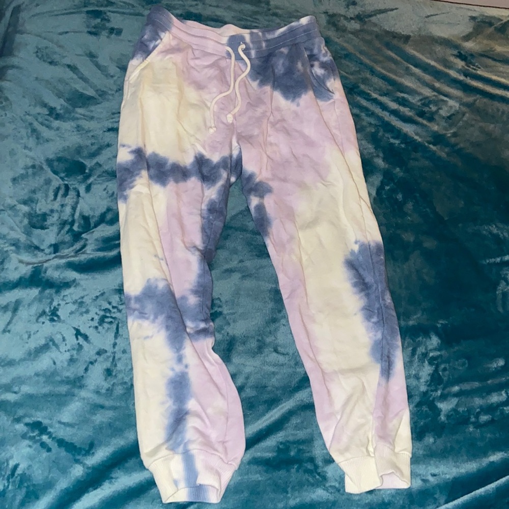 🚨american eagle tye dye sweats size small🚨